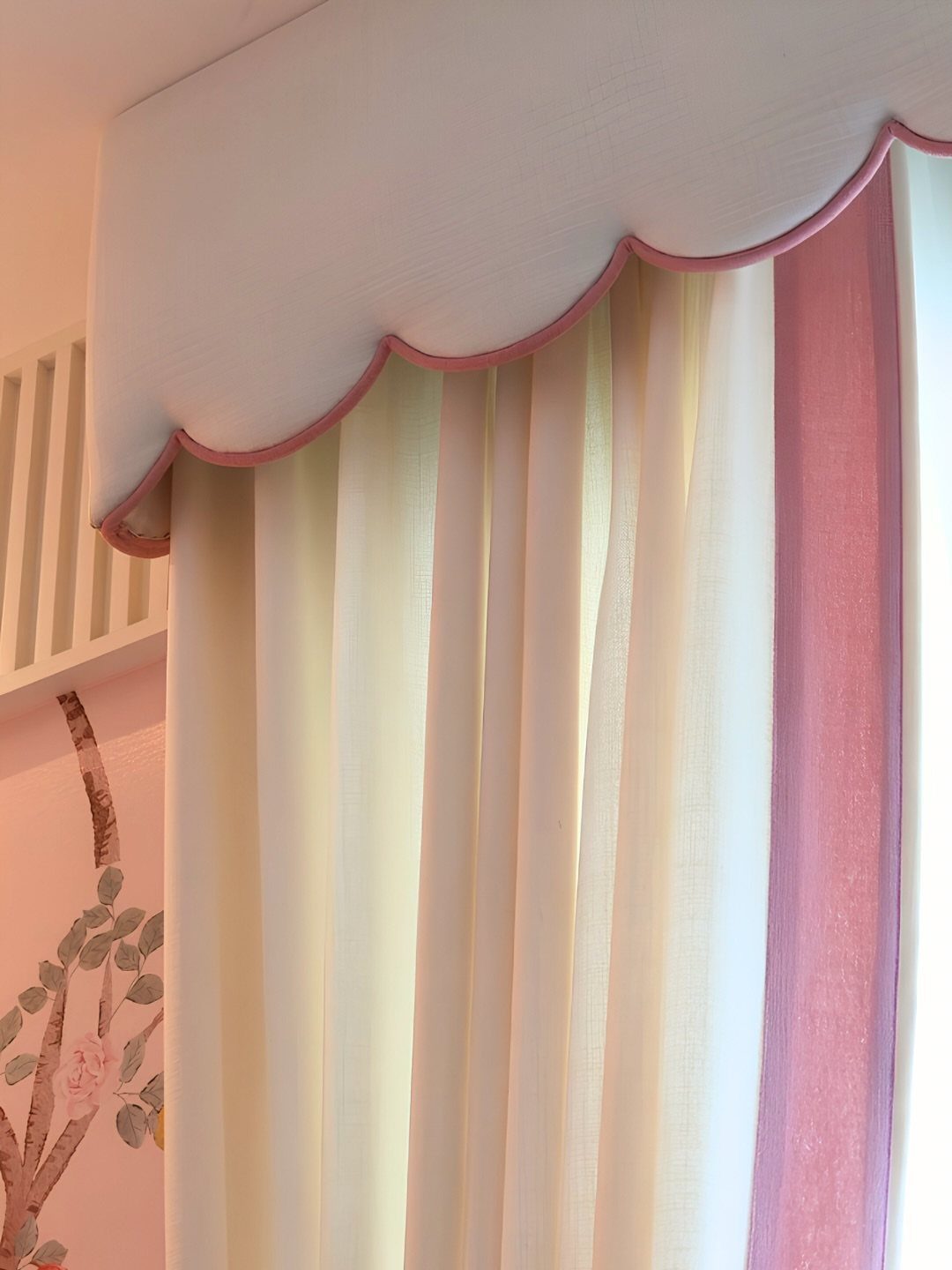 22 Unique Bedroom Curtains for Layered, Canopy and Lighted Styles 16 Light green curtains with a pink scalloped valance hanging against floral wallpaper.